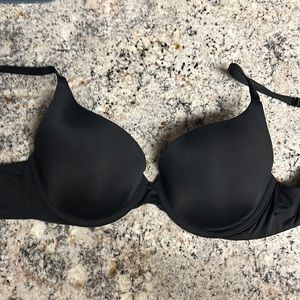 Victoria’s Secret Push Up Bra 🌼